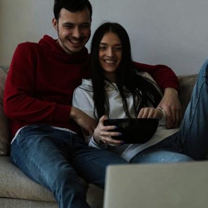 Como assistir a filmes com amigos online: 4 serviços de watch party