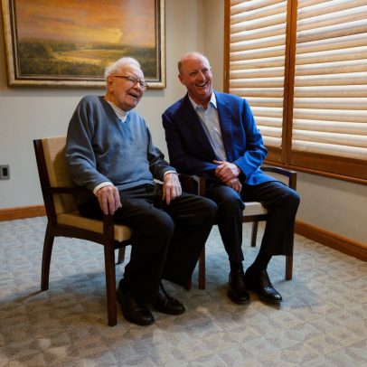Greg Abel completa 100 dias à frente da Berkshire Hathaway e inicia mudanças