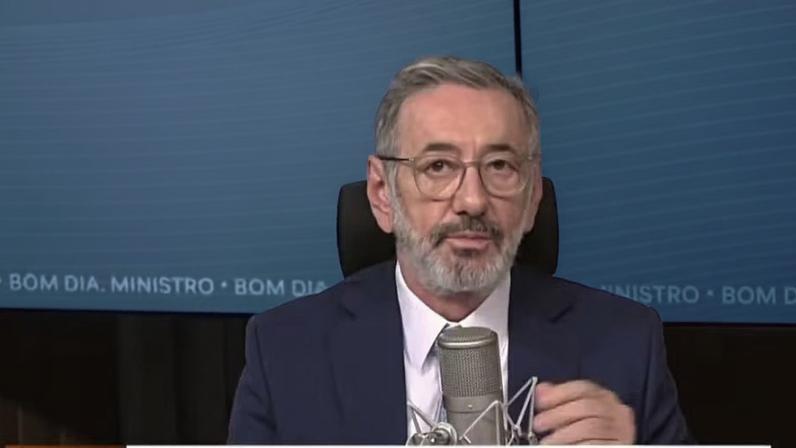 O ministro Márcio Elias Rosa, do MDIC, em entrevista ao Canal Gov — Foto: Reprodução/Canal Gov
