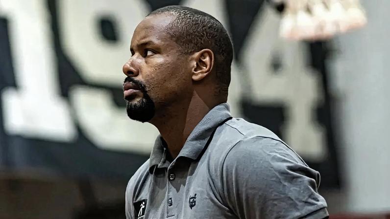 Cassio, treinador do Vasco no NBB (Foto: Reprodução / Instagram)