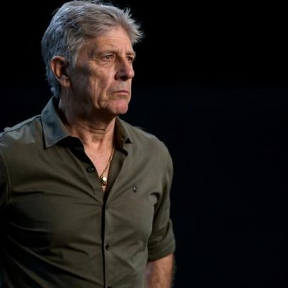 Renato Gaúcho define escalação do Vasco contra Paysandu com surpresa no ataque