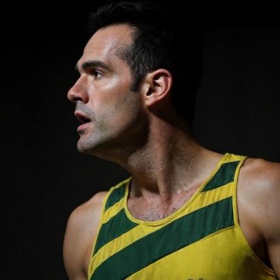 Corpo de Oscar Schmidt foi cremado e vestido com a camisa da seleção