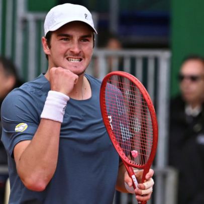 Fonseca vence italiano, conquista campanha histórica e encara Zverev