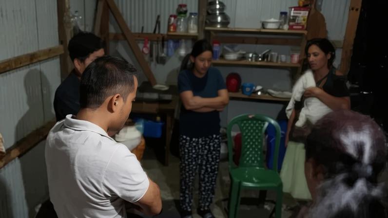 Cristãos reunidos na Índia (Foto: Portas Abertas)