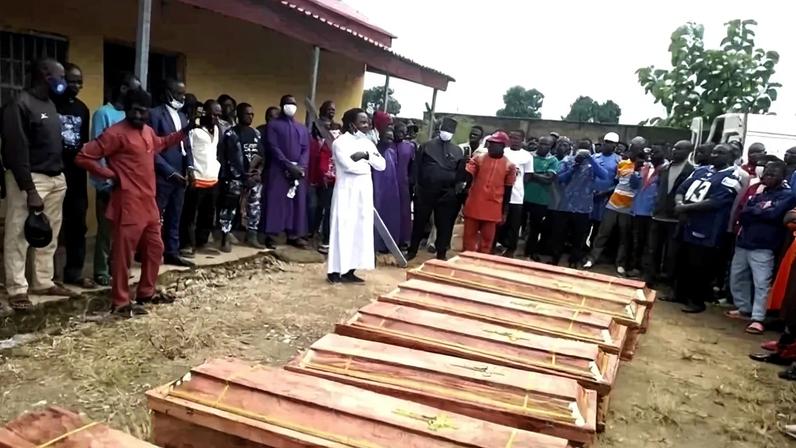 Funeral de cristãos mortos em 28 de agosto de 2025, no Condado de Kauru, estado de Kaduna, Nigéria. (Foto: Iliya Tata para o Christian Daily International-Morning Star News)