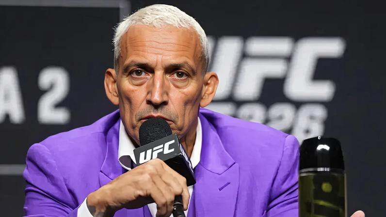 Campeão do UFC Charles do Bronx compara LeBron James a Anderson Silva