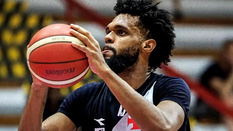 Serjão em vitória do Vasco sobre o Paulistano (Foto: Divulgação/NBB)