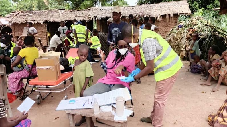 Enfermeira ruandesa encontra sua vocação entre comunidades florestais da RCA