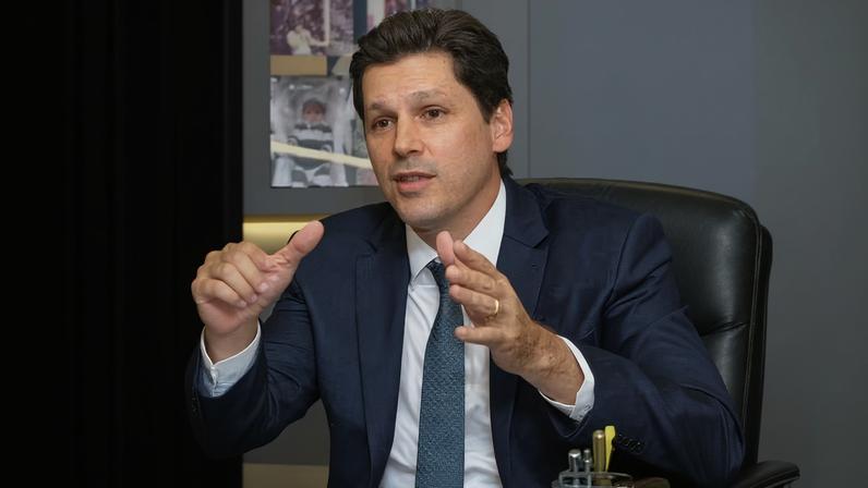 Daniel Vilela lidera com 33% e Marconi Perillo tem 21% em GO no 1º turno