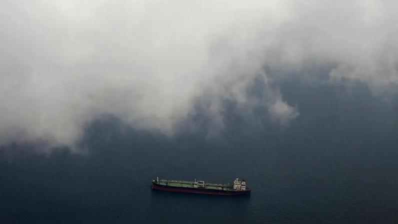 A decisão abrange todas as operações relacionadas com o embarque e a entrega de petróleo procedente da Rússia. (Tim Wimborne/Reuters/VEJA/VEJA/VEJA/VEJA/VEJA)