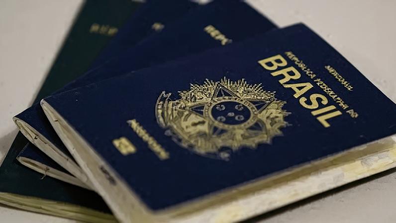 Passaporte brasileiro permite a entrada em 170 países sem a necessidade de visto; mas, para os Estados Unidos, é necessário