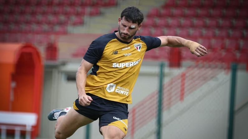 Calleri em treino do São Paulo — Foto: Divulgação / São Paulo