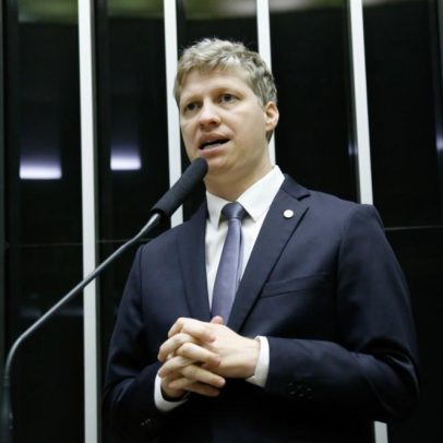 Pede rejeição de projeto do PT que cria estatal Terrabras em minérios críticos
