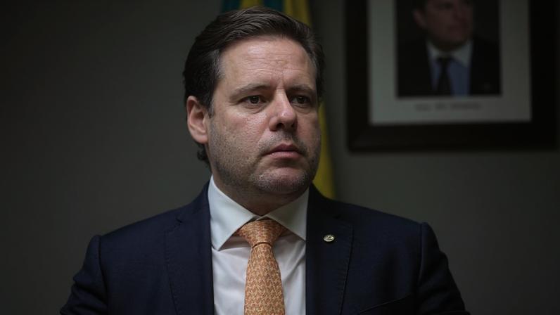 O deputado Rodrigo Valadares (União-SE) será o relator de projeto que prevê anistia a participantes do 8 de janeiro — Foto: Mário Agra/Câmara dos Deputados