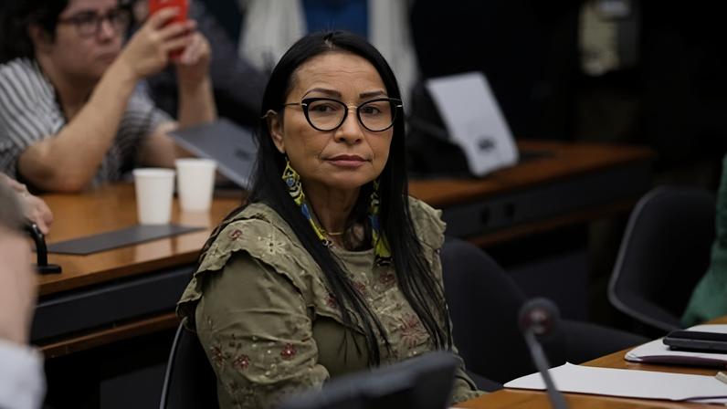 Deputada federal Silvia Waiãpi (PL-AP)