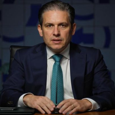 Hugo Motta cria comissão especial para discutir aumento do limite do MEI
