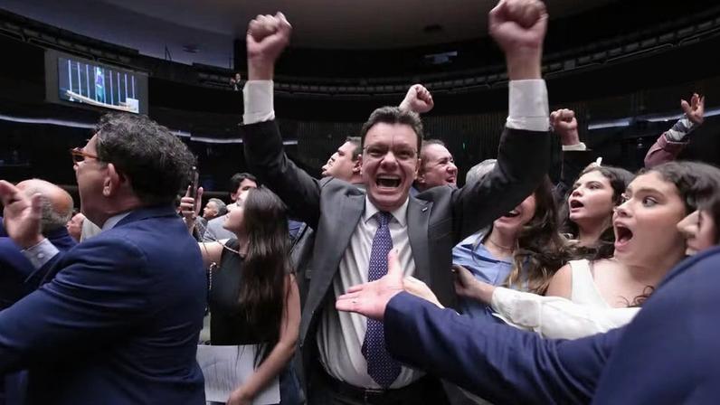 Odair Cunha após a aprovação de sua indicação ao TCU na Câmara dos Deputados — Foto: Bruno Spada/Câmara dos Deputados
