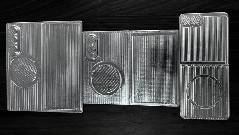 Galaxy Z TriFold não funcionou e acabou descontinuado, mas proposta de tela maior pode se manter com novo Z Fold Wide (foto: Giovanni Santa Rosa/Tecnoblog)