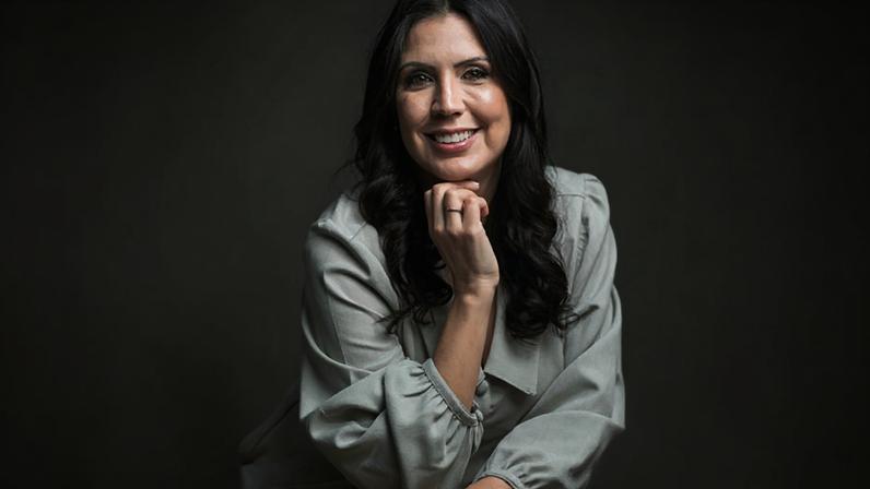 Lauana Junta, da Checkmarx, destaca a evolução do AppSec de uma prática técnica para um pilar estratégico, conectando vulnerabilidades ao impacto real no negócio. (Foto: Divulgação)