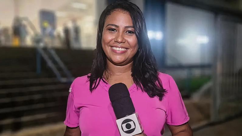 "Foram 15 anos como repórter: morei em dois países, três estados e sete cidades. Tudo pra realizar o sonho de dar voz a quem precisa", resumiu Indianara Campos ao se despedir da Globo