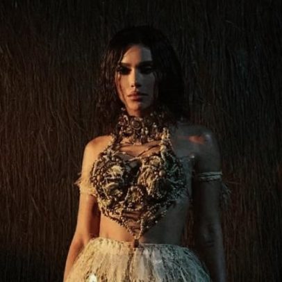 Anitta admite preconceito por ter dinheiro e defender causas sociais