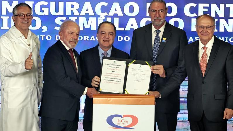 São Paulo (SP), 10/04/2026 - Presidente da República, Luiz Inácio Lula da Silva, participa de visita de inauguração do Centro de Ensino, Simulação e Inovação (CESIN) do Instituto do Coração (InCor) do Hospital das Clínicas da Faculdade de Medicina da USP (HCFMUSP). Foto: Paulo Pinto/Agencia Brasil