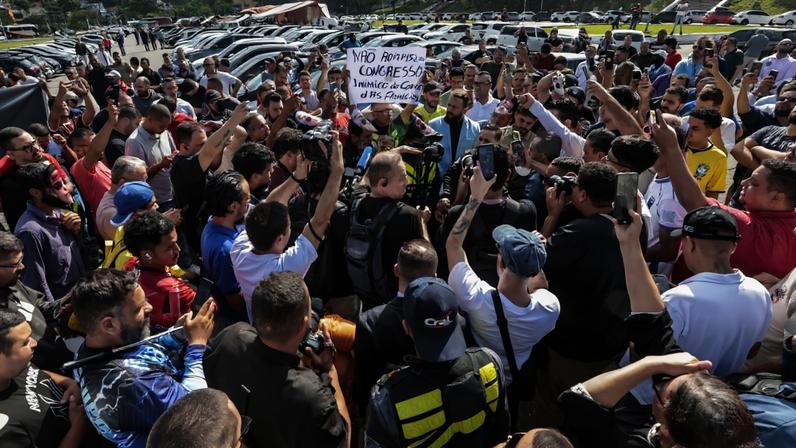 São Paulo (SP), 14/04/2026 - Motoristas de aplicativos e motoboys de delivery fazem manifestação contra o PL 152.