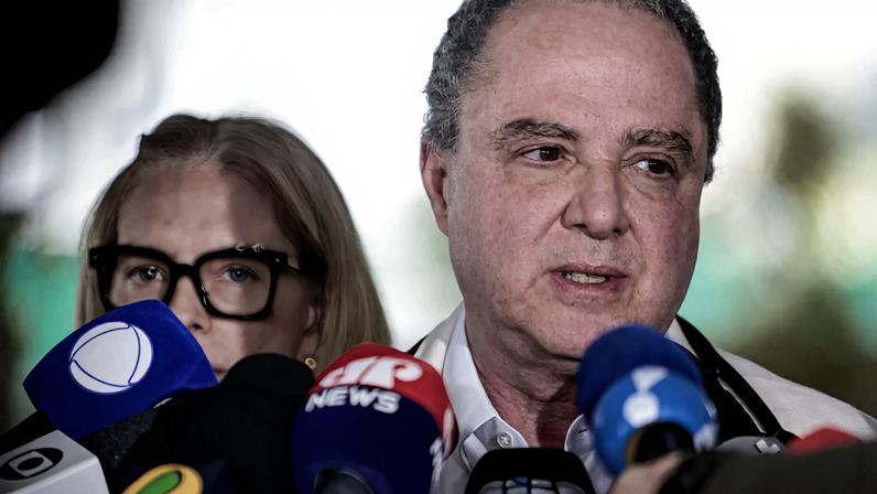 São Paulo (SP), 24/04/2026 - Equipe médica comanda pelo Dr. Roberto Kalil fala à imprensa após procedimento cirúrgico que se submeteu o presidente Lula no hospital Sírio Libanês. Foto: Paulo Pinto/Agência Brasil