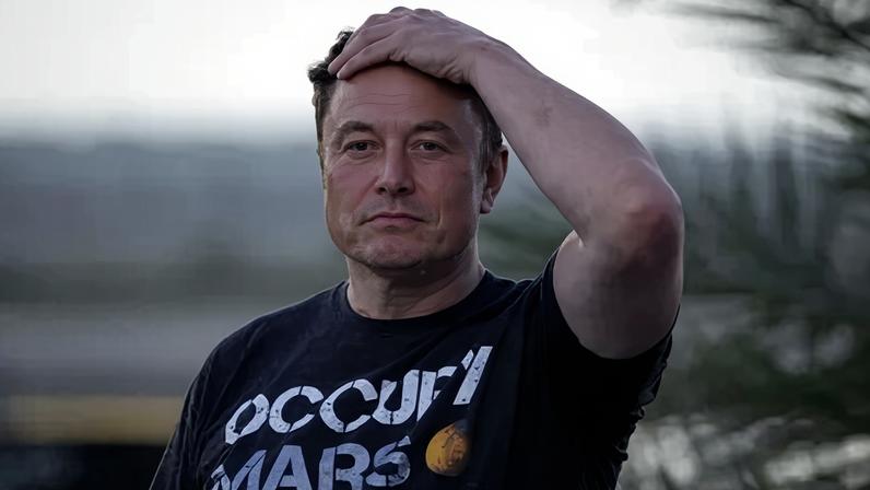 Elon Musk na base estelar da SpaceX em Brownsville, no estado norte-americano do Texas, EUA, em 25 de agosto de 2022