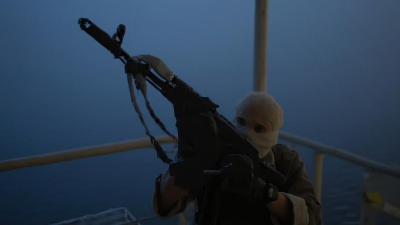 Irã divulga vídeo do momento em que intercepta navios em Ormuz - Metrópoles