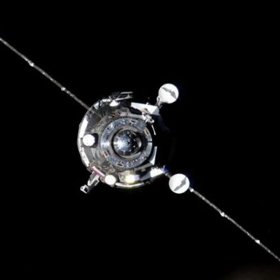 Progress 95 aproxima-se da Estação para acoplamento na NASA+