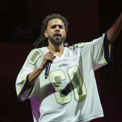 J. Cole ingressa no Nanjing Monkey Kings, time chinês