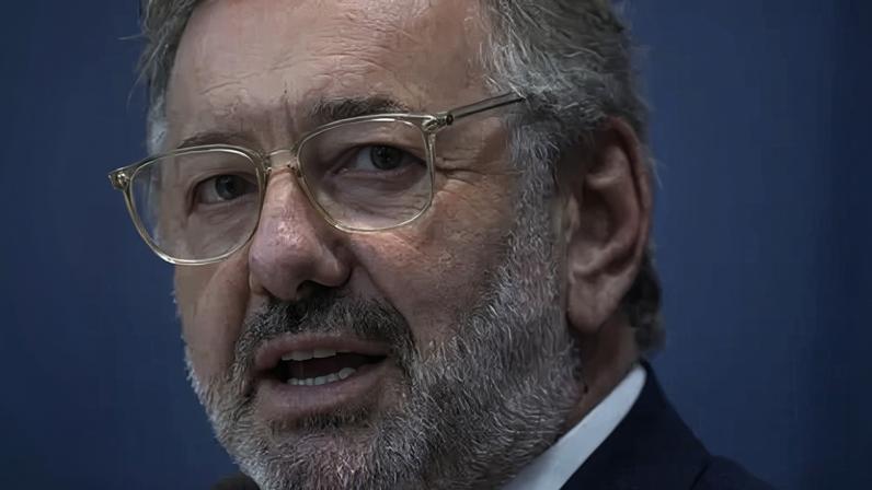 O ministro do Desenvolvimento, Indústria, Comércio e Serviços, Márcio Elias Rosa