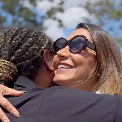 Janja fala sobre luta feminina em meio à reprovação de eleitoras