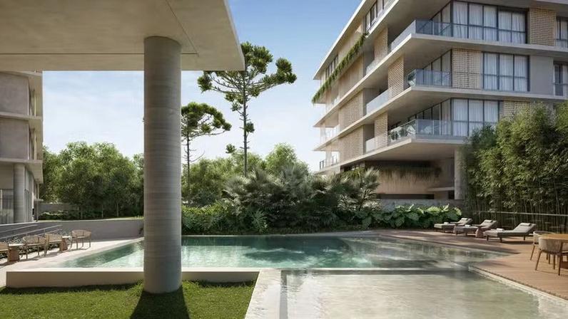 No lobby da torre Araucária, uma escultura sobre o espelho d’água faz referência à vocação musical do terreno