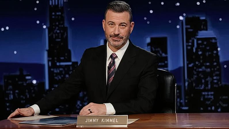 O apresentador do programa noturno Jimmy Kimmel abordou novos ataques do presidente Donald Trump durante sua segunda noite de volta ao ar após uma suspensão de quase uma semana