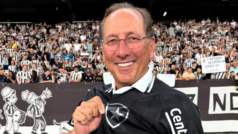 Na imagem, John Textor, que foi afastado da SAF do Botafogo