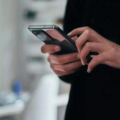 Reiniciar o celular previne travamentos e mantém o aparelho estável
