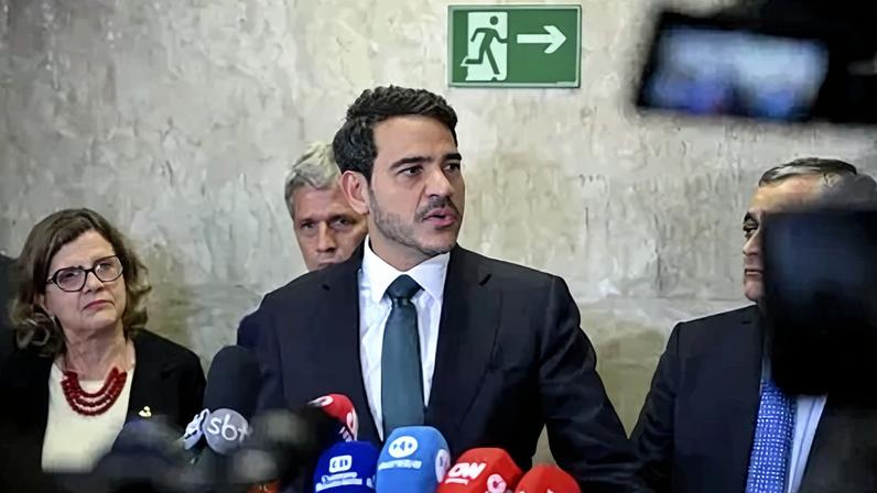 Jorge Messias concede entrevista após Senado rejeitar a sua indicação para a vaga de ministro do Supremo