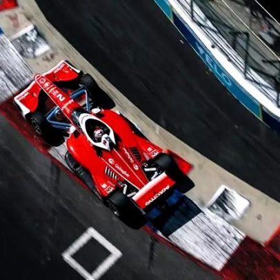 Newgarden assume liderança do GP de Long Beach após estratégia surpreendente