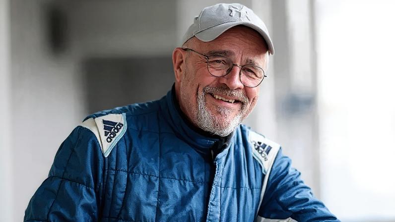 O piloto sueco Juha Miettinen faleceu aos 66 anos após grave colisão (Foto: Reprodução)