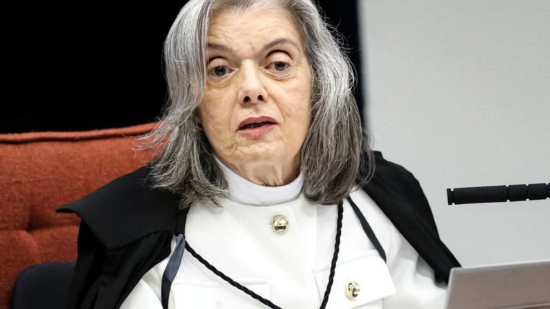 Brasília (DF), 11/09/2025 - A ministra Cármen Lúcia durante sessão na Primeira Turma do Supremo Tribunal Federal (STF), que realiza o quinto dia de julgamento dos réus do Núcleo 1 da trama golpista, formado pelo ex-presidente Jair Bolsonaro e mais sete aliados. Foto: Marcelo Camargo/Agência Brasil