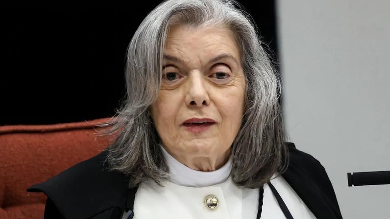 Brasília (DF), 11/09/2025 - A ministra Cármen Lúcia durante sessão na Primeira Turma do Supremo Tribunal Federal (STF), que realiza o quinto dia de julgamento dos réus do Núcleo 1 da trama golpista, formado pelo ex-presidente Jair Bolsonaro e mais sete aliados. Foto: Marcelo Camargo/Agência Brasil