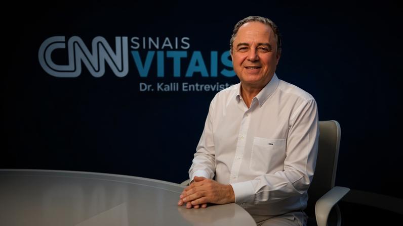 Doutor Roberto Kalil comando o CNN Sinais Vitais