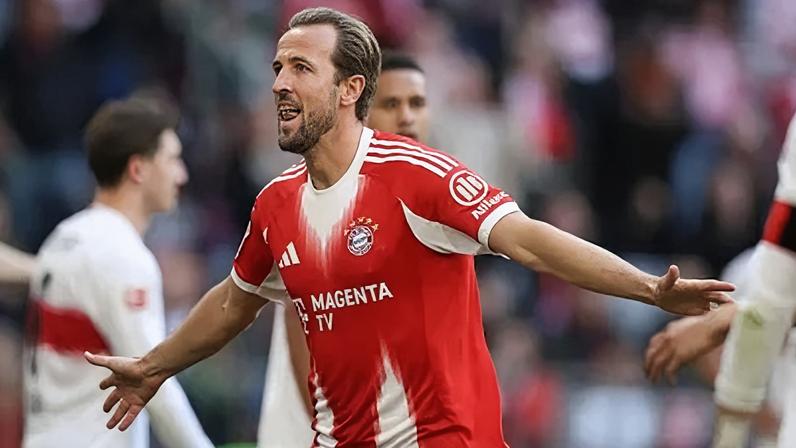 Harry Kane comemora gol contra o Stuttgart