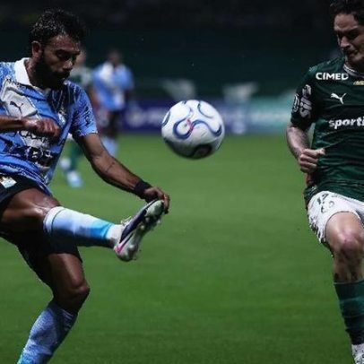 Palmeiras evita complicação na Libertadores em jogo difícil