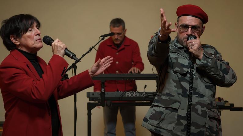 Gorillaz e Sparks se apresentam com 'The Happy Dictator' no Kimmel