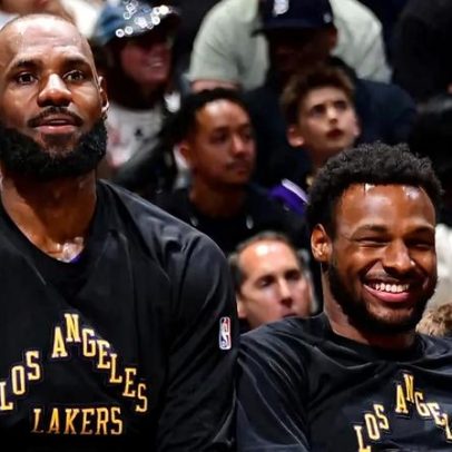 LeBron James conquista 1.229ª vitória na NBA e quebra recorde