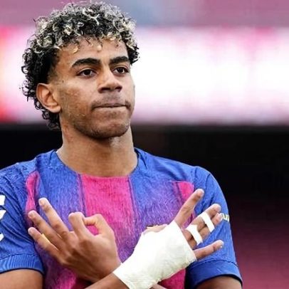 Yamal tem lesão e não joga pelo Barcelona, pode ir à Copa