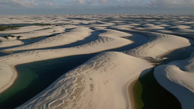 Lagoas entre as dunas dos Lençóis Maranhenses — Foto: Fernando Donasci/MMA